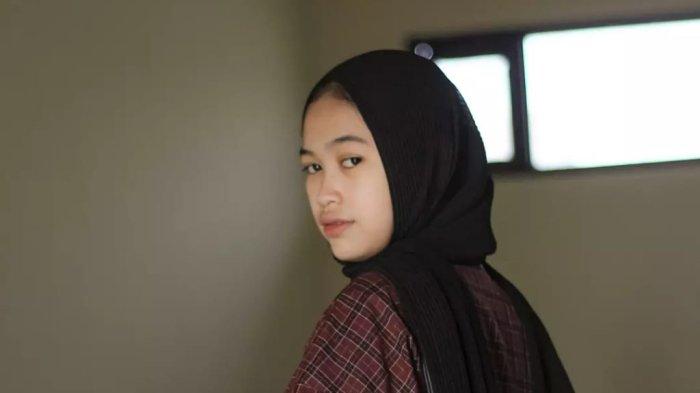 Cerita Bobotoh Cantik Asal Subang Menunggu Pemain Persib Ini Cetak Gol