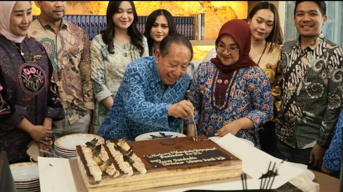 MILANGKALA PAGUYUBAN PASUNDAN - Kemeriahan suasana Milangkala Paguyuban Pasundan ke-112 di Sekretariat PB Paguyuban Pasundan Jalan Sumatera, No 41 Bandung, Senin (21/7/2025)