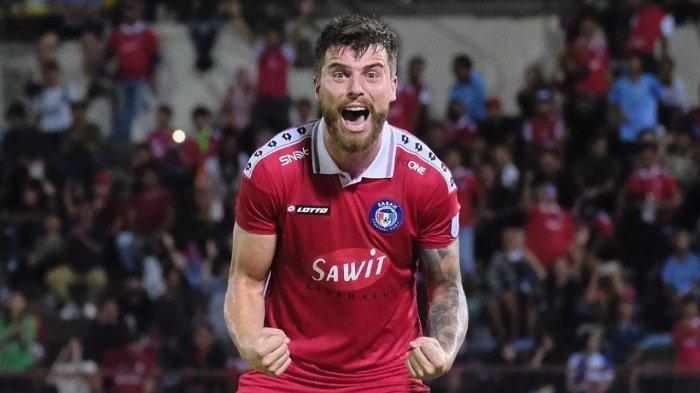 Gabriel Peres pemain yang dikabarkan diincar Persib Bandung. Gabriel Peres kini bermain di Liga Super Malaysia bersama Sabah FC. Rumor transfer Liga 1, Persib Bandung membidik beberapa pemain Liga Super Malaysia termasuk rekan setim Saddil Ramdani di Sabah FC.
