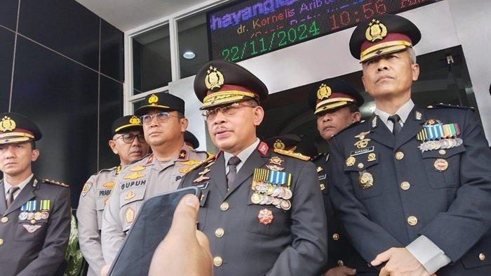 Kapolda Sumbar, Irjen Pol Suharyono, mengatakan bahwa korban AKP Ulil Ryanto Anshari diduga ditembak dari jarak dekat sebanyak dengan ditemukannya bekas luka tembakan sebanyak dua titik di tubuhnya, sehingga meninggal di tempat.