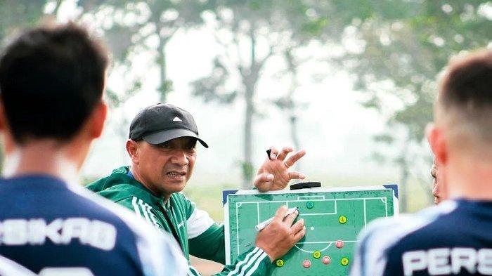 Latihan perdana tim Persikab bersama Head Coach I Putu Gede, Selasa (30/8/2023).