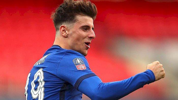 Selebrasi Mason Mount, Pemain Chelsea setelah mencetak gol ke gawang Manchester United di babak semifinal Piala FA,  di Stadion Wembley, Senin (20/7/2020) dinihari. Chelsea menang 3-1.
