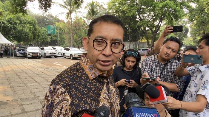 Wakil Ketua Umum Partai Gerindra, Fadli Zon setelah dipanggil presiden terpilih RI, Prabowo Subianto di rumah Kertanegara IV, Jakarta, Senin (14/10/2024)