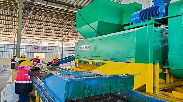 Mesin pengolah sampah, 50 ton per hari berhasil diimplementasikan di TPST Banyumas
