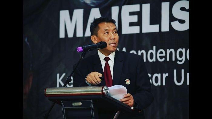 Prof. Cecep Darmawan.