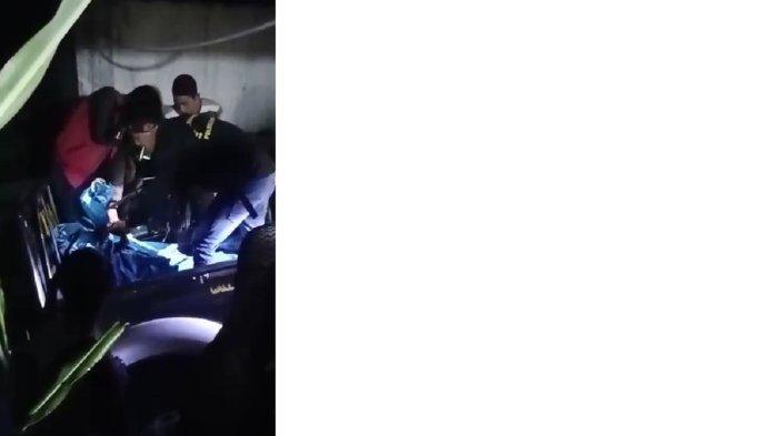 Penemuan Mayat di Hutan Kuningan, Video Evakuasinya Beredar Luas