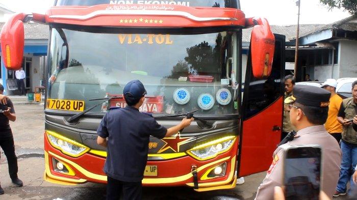 Tinjau Terminal Indramayu, Kapolres: Semua Kendaraan Angkutan Mudik ...