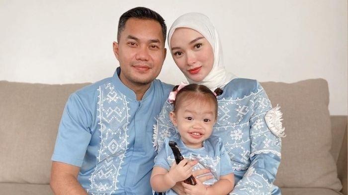 potret terbaru Zaskia Gotik rayakan Lebaran dengan penampila baru berhijab