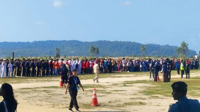 Suasana di sekitar landasan Bandara Susi Air Pamugaran, Pangandaran, menjelang kedatangan Prabowo Subianto, Senin (17/7/2023) pagi. 
