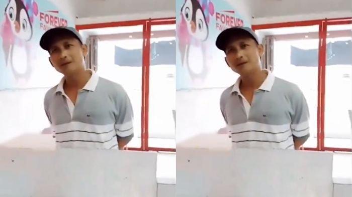 Sebuah video memperlihatkan aksi preman memalak toko es krim di Medan, Sumatra Utara, beredar viral di media sosial.