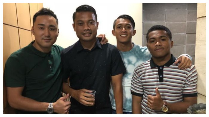 Febri Hariyadi, Dedi Kusnandar dan Billy Paji Keraf reuni dengan mantan Persib Bandung, Shohei Matsunaga