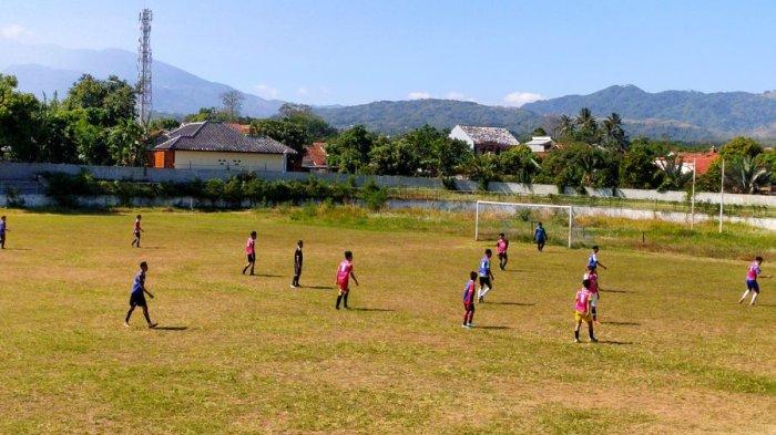 Sebanyak 130 pemain mengikuti seleksi terbuka Persatuan Sepak Bola Indonesia Majalengka (Persima) di Stadion Warung Jambu Majalengka, Sabtu (22/7/2023).