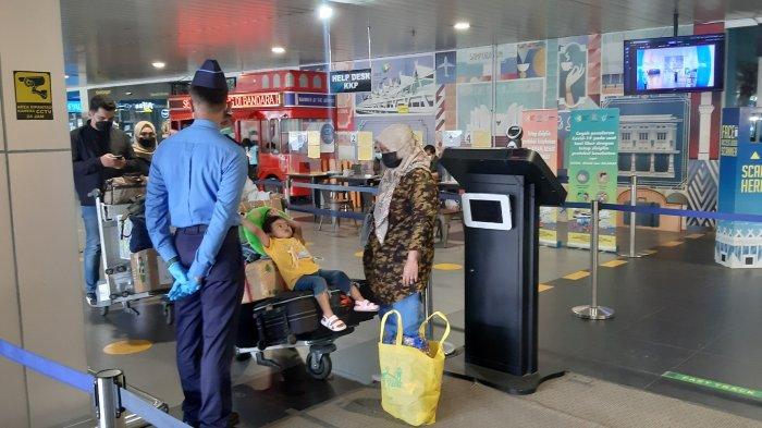 Suasana  Bandara Husein Sastranegara Bandung, (Kamis 28/4/2022)