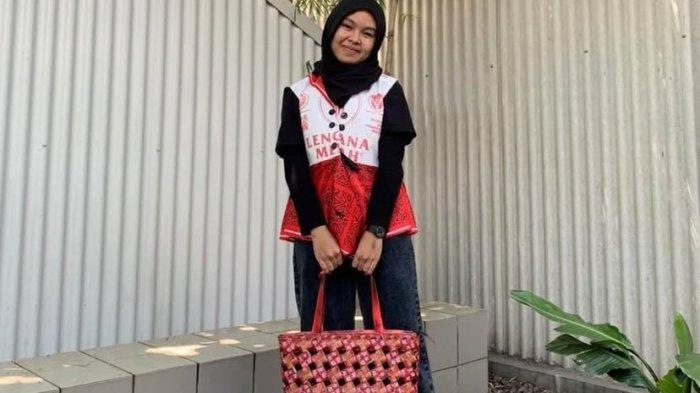 KOLEKSI RD - Melalui RD ( Ranti Disabilitas) Collection, lini fashion inklusif  ini membingkai perjuangan dalam bentuk pakaian yang bukan sekadar gaya, tetapi sebagai pesan kemanusiaan yang menyentuh.