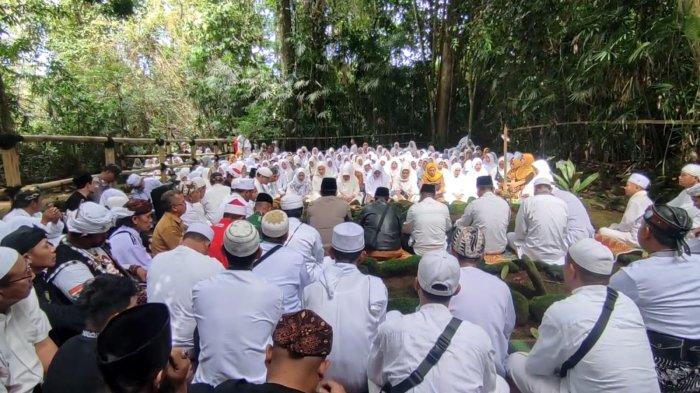 Melestarikan tradisi turun temurun sebelum Ramadhan, warga Ciomas Panjalu menggelar Tradisi Nyepuh, Jumat (8/3/2024)