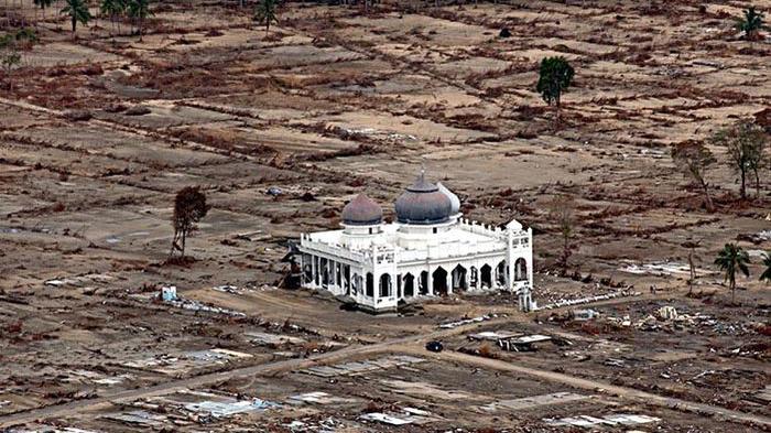 Momen Tsunami Aceh 26 Desember 2004: Luka yang Tak Pernah Hilang
