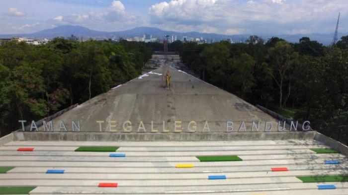 Foto Tulisan Taman Tegallega.