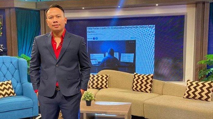 Vicky Prasetyo dapat dukungan semangat dari para artis.