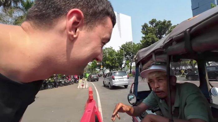 Video viral seorang YouTuber asal Jerman bernama Ken Abroad yang menampilkan Johan (35), sopir bajaj asal Cakung, Jakarta Timur, yang mampu berbahasa Inggris.