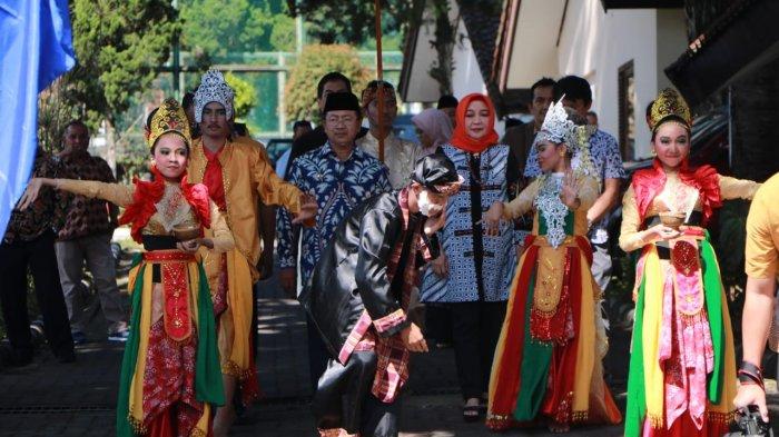 Seni pertunjukkan rakyat Wayang Golek di Cianjur