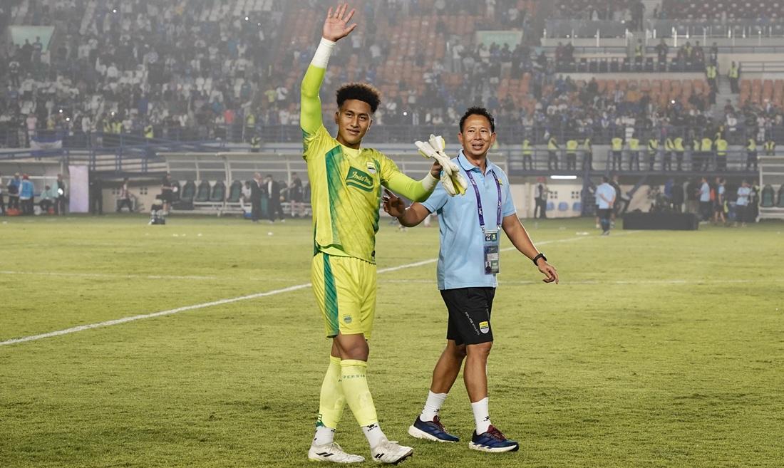 Debut Asia Sempurna, Kiper Persib Fitrah Maulana Bikin Lawan Tak Berkutik