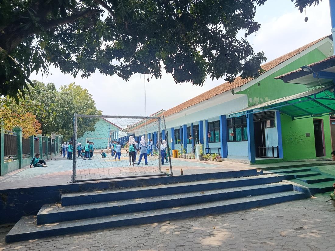 Trauma Masih Hantui Korban Dugaan Keracunan MBG di Cirebon