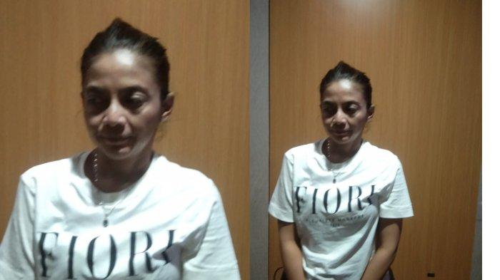 Mantan artis drama kolosal Angling Dharma, Sekar Arum Widara, ditangkap polisi terkait peredaran uang palsu.