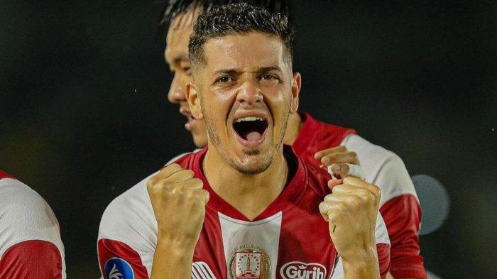 Gelandang asing Persis Solo, Alexis Messidoro. Alexis Messidoro kini kabarnya menjadi incaran Persija Jakarta.