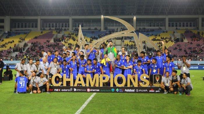 Arema FC berhasil menjuarai turnamen pramusim Piala Presiden 2024.
