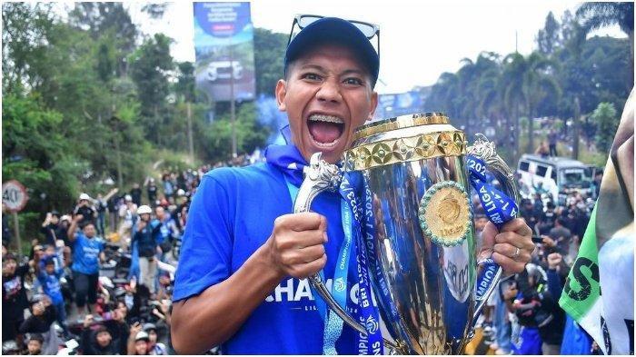 Pemain Persib Bandung Beckham Putra dalam parade perayaan juara Championship Series Liga 1 2023/2024