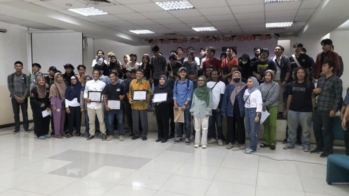 Kolaborasi organisasi mahasiswa dan masyarakat menggelar diskusi publik bertajuk 