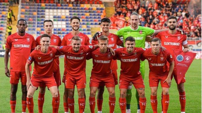 Klub Mees Hilgers yakni FC Twente di Eredivisie atau Liga Belanda.