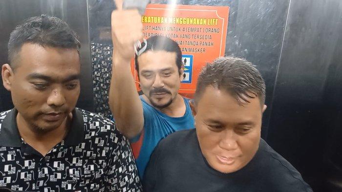 Gathan Saleh Hilabi usai menjalani pemeriksaan kesehatan di Sidokkes Polres Metro Jakarta Timur, Kamis (29/2/2024)
