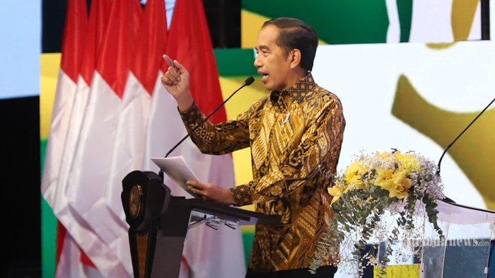 Presiden RI Joko Widodo memberikan arahan kepada kader partai Golongan Karya (Golkar) pada acara puncak perayaan HUT ke-58 Partai Golkar di JIEXPO, Kemayoran, Jakarta Pusat, Jumat (21/10/2022).