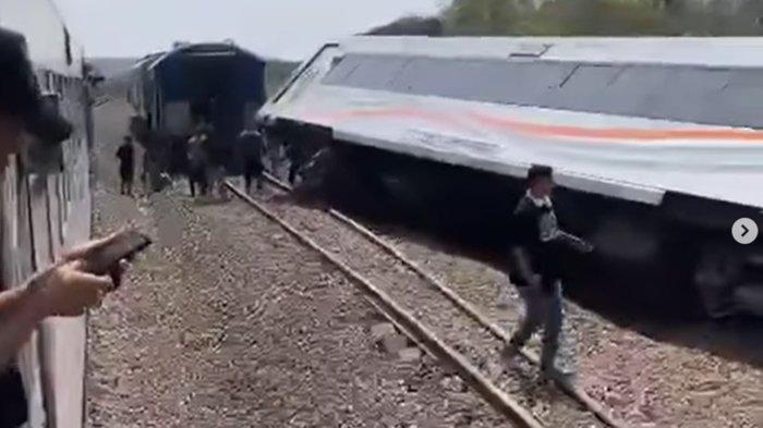 KA Agro Semeru rute Surabaya Gubeng- Gambir Jakarta anjlok di rel lintas Sentolo - Wates, Yogyakarta.
