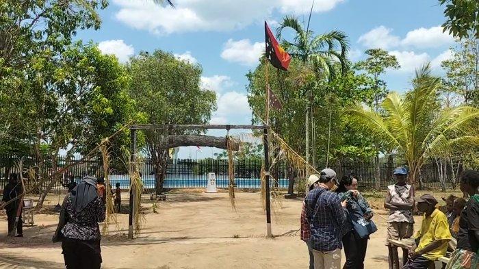 Kampung Adat Kanum Papua Nugini yang berlokasi dekat dengan Pos Lintas Batas Negara Sota, Kabupaten Merauke, Papua Selatan, Indonesia.
