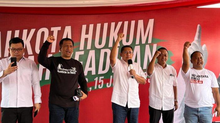 Ketua PKN Anas Urbaningrum berpidato di depan kader partainya di kawasan Monas, Gambir, Jakarta Pusat, Sabtu (15/7/2023).