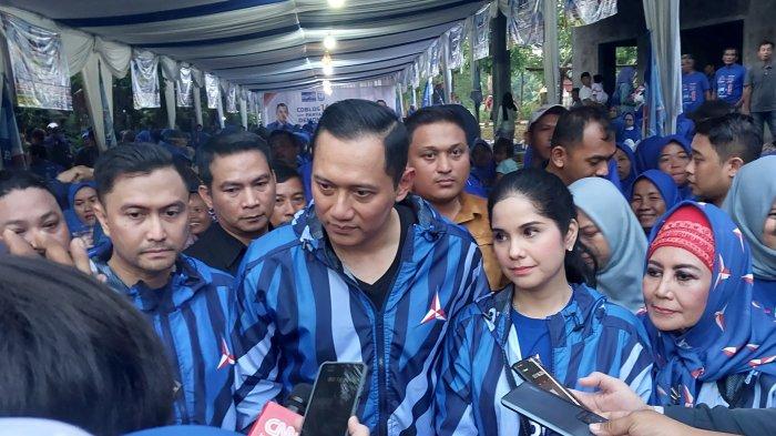 Ketua Umum Partai Demokrat, Agus Harimurti Yudhoyono (AHY) di kawasan Pesanggrahan, Jakarta Selatan, Selasa (5/12/2023).