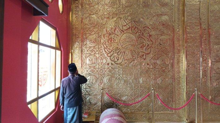Masjid Tjia Kang Hoo yang memadukan arsitektur Islam, budaya China dan Betawi di Pasar Rebo, Jakarta Timur, Senin (18/3/2024).