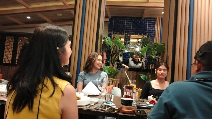 Member ALL 'Accor Live Limitless' berkesempatan makan malam bareng bersama penyanyi tanah air ternama, Rossa, di Hotel Mecure Samarinda, pada Jumat (6/10/2023).