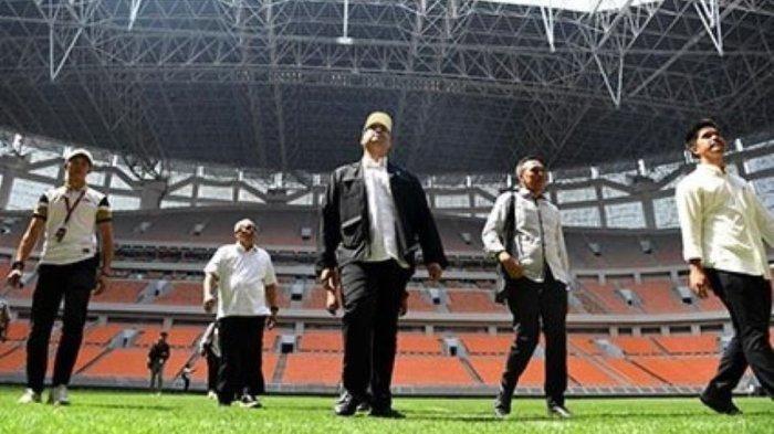 Menteri Pemuda dan Olahraga Republik Indonesia (Menpora RI) Dito Ariotedjo bersama Menteri Pekerjaan Umum dan Perumahan Rakyat (PUPR) Basuki Hadimuljono, Menteri Badan Usaha Milik Negara (BUMN) Erick Thohir, dan Penjabat (Pj) Gubernur DKI Jakarta Heru Budi Hartono, meninjau Jakarta Internasional Stadium (JIS), Jakarta Utara, Selasa (4/7/2023).