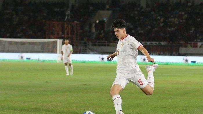 Pemain Timnas Indonesia U16 Mathew Baker saat laga semifinal Piala AFF U16 2024