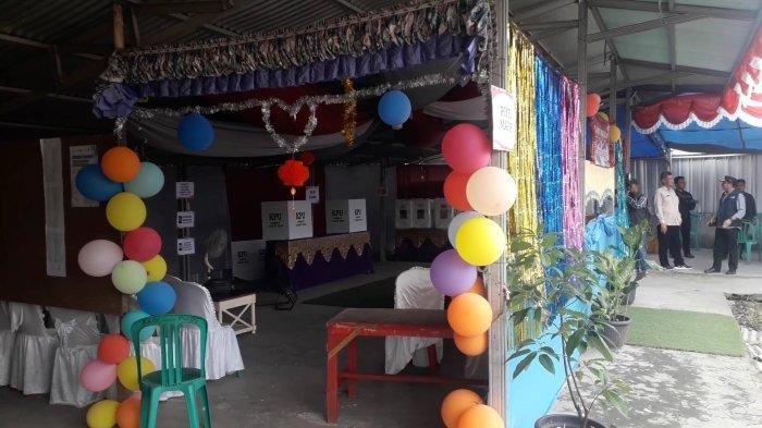 Penampakan salah satu TPS unik di Desa Gunungputri, Kabupaten Bogor, Selasa (13/2/2024).