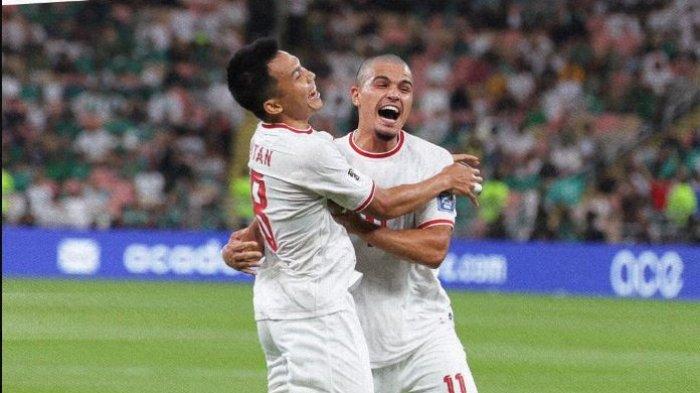 Selebrasi pemain Timnas Indonesia, Ragnar Oratmangoen dan Witan Sulaeman.