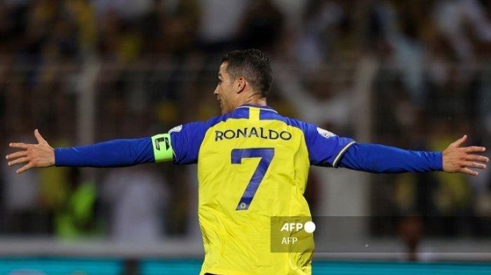 Cristiano Ronaldo, penyerang Al-Nassr yang mencetak Quattrick alias 4 gol.