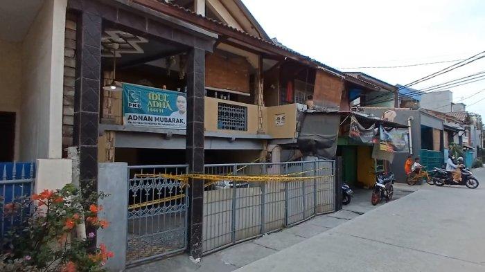 Rumah tempat penemuan jenazah Hamka dan bayinya AQ, Sabtu (28/10/2023). Hingga Jumat (3/11/2023), bau busuk masih tercium dari sekitar TKP.