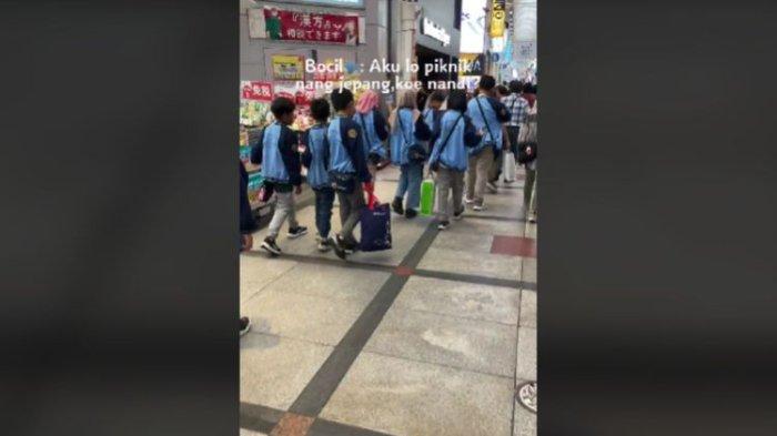 Terkuak cerita siswa SD Muhammadiyah 4 Surabaya yang study tour ke Jepang. Cerita tersebut disampaikan dua orang siswa SD Muhammadiyah 4 Surabaya bernama Niko dan Radif kepada seorang TikTokers