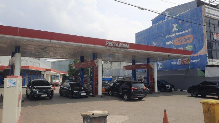 SPBU Pertamina 34.17106 di Jalan Ir. Juanda Bekasi menjual bahan bakar pertalite tercampur air.
