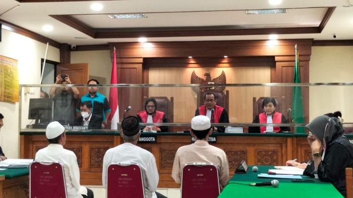Sidang kasus serial killer Bekasi Cianjur di Pengadilan Negeri Bekasi, Wowon cs hadir dalam persidangan, Selasa (25/7/2023).