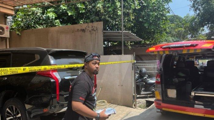 Suasana di depan kediaman korban, Kamis (10/8/2023).